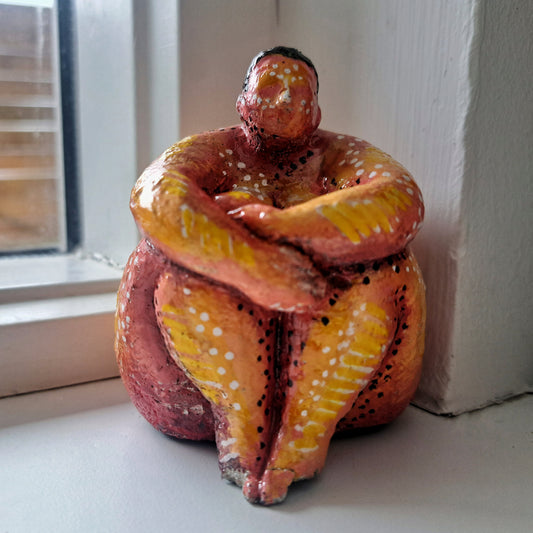 Steypt handmáluð stytta