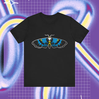 Moth unisex stuttermabolur-🦋prent að framan